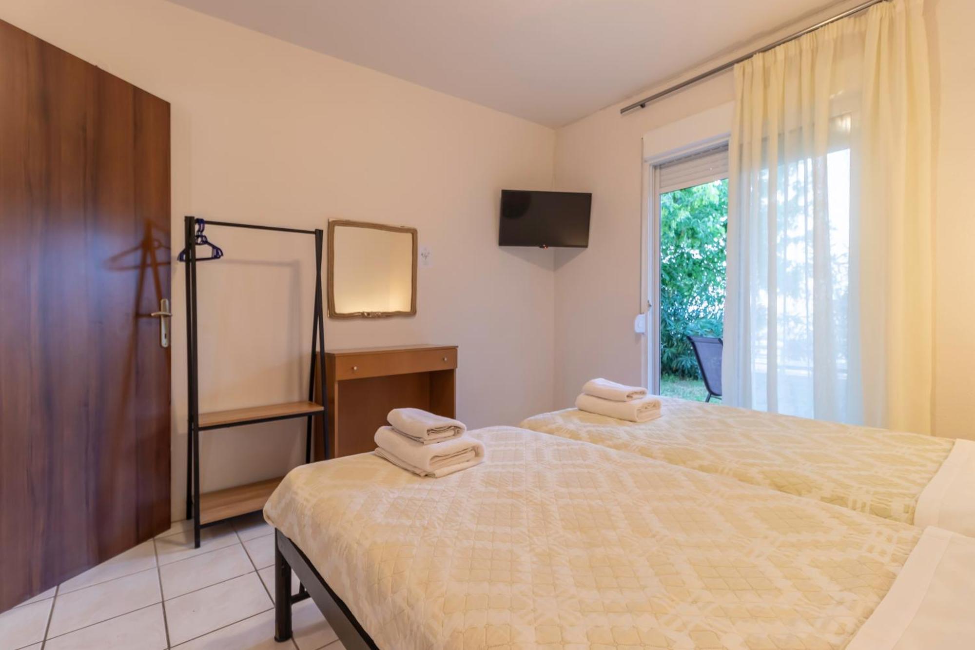 Properstay 107 - Villa Sea View Polychrono Esterno foto